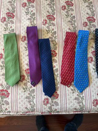Vendo corbatas individuales a 5€