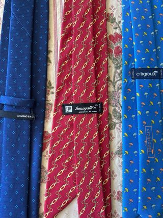 Vendo corbatas individuales a 5€