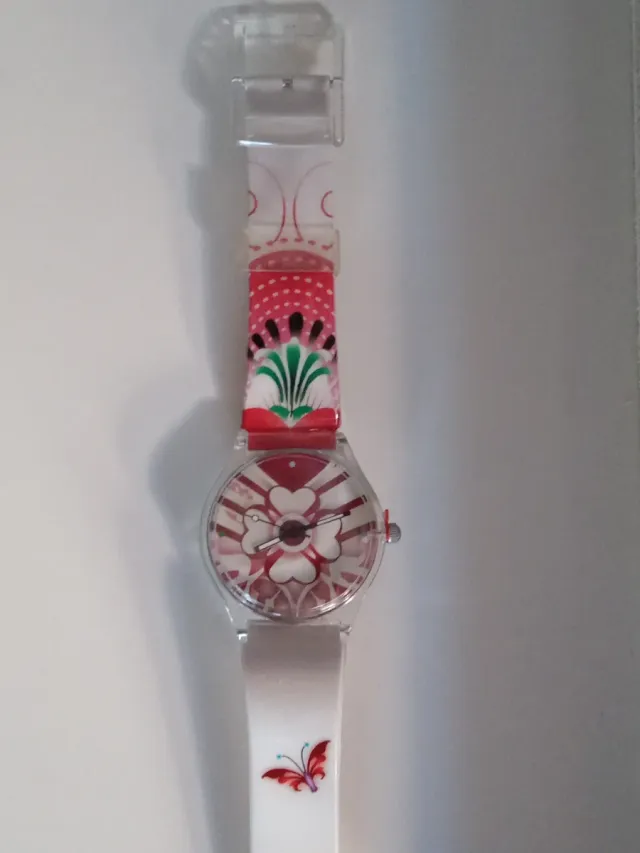 Reloj estilo Swatch Blanco y Rojo