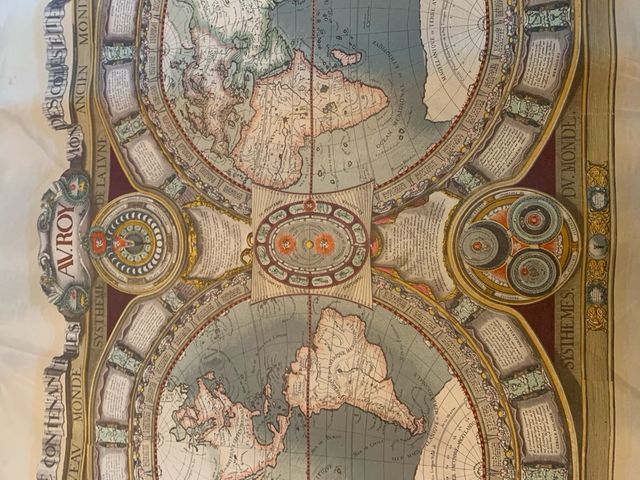 Antico mappamondo in lamina