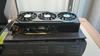 Gigabyte RTX 4070 Tarjeta Gráfica