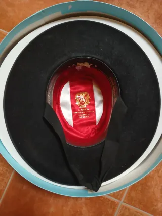 SOMBRERO DE ALA ANCHA. ANTONIO GARCIA.