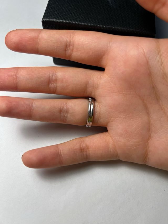 ANILLO CLÁSICA DE PLATA CON CIRCONITAS VICEROY