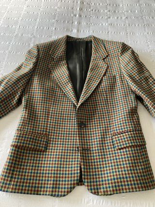 Americana cuadros talla 46