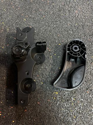 Soporte y maneta apertura capo BMW Serie 1,3,5