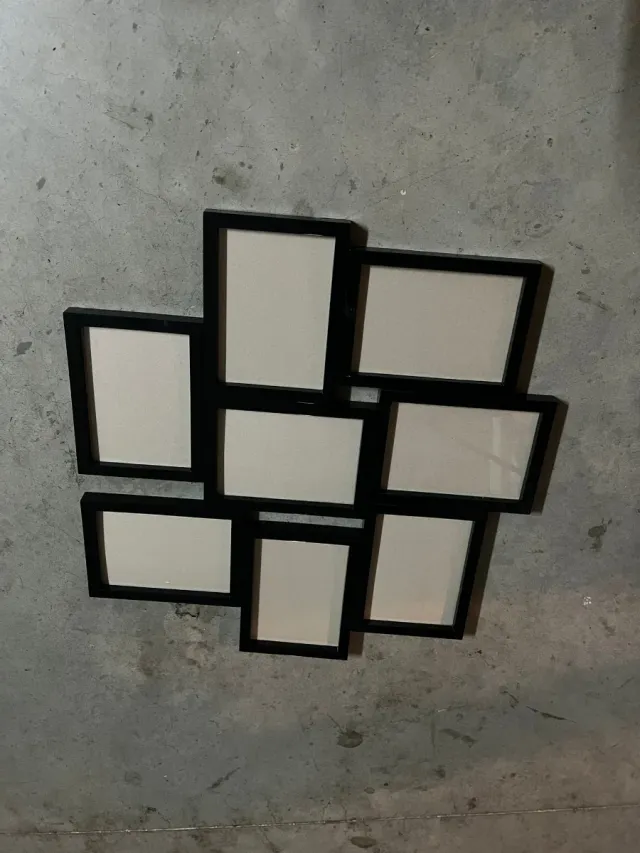 Marcos de fotos IKEA negro y beige