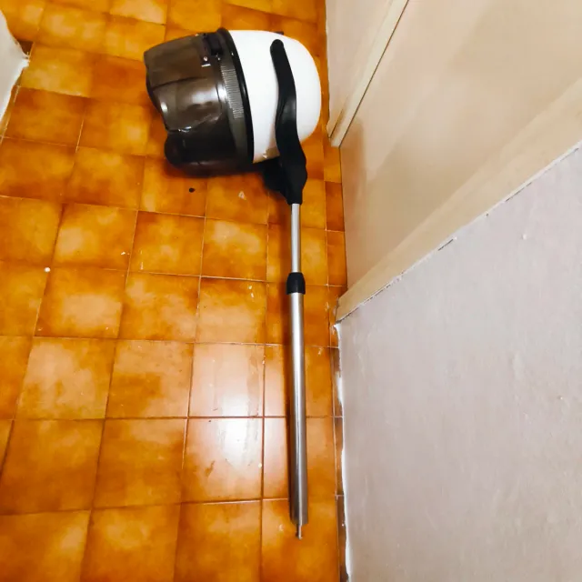 Secador de peluquería con soporte