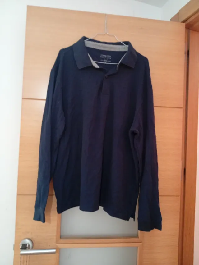 Camiseta polo azul manga larga
