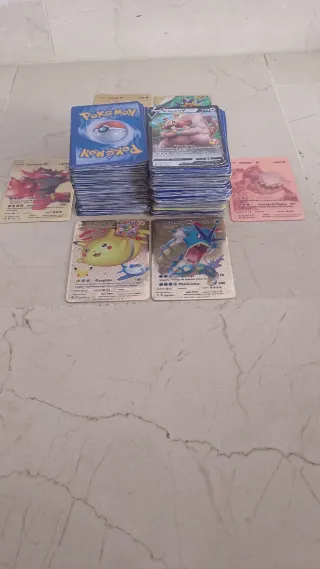 Cartas Pokémon Variadas