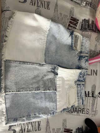 Falda vaquera de distintos tonos