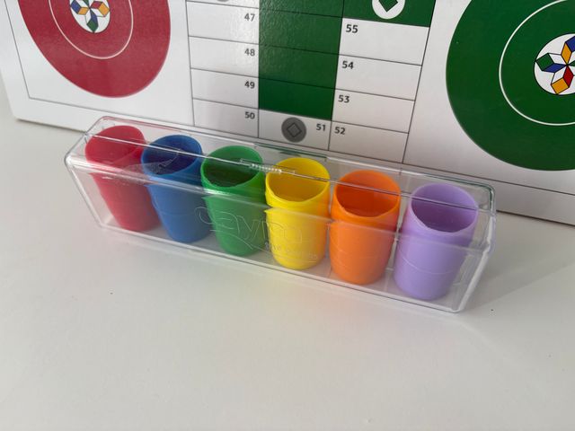 Parchís y Oca Falomir con fichas y dados