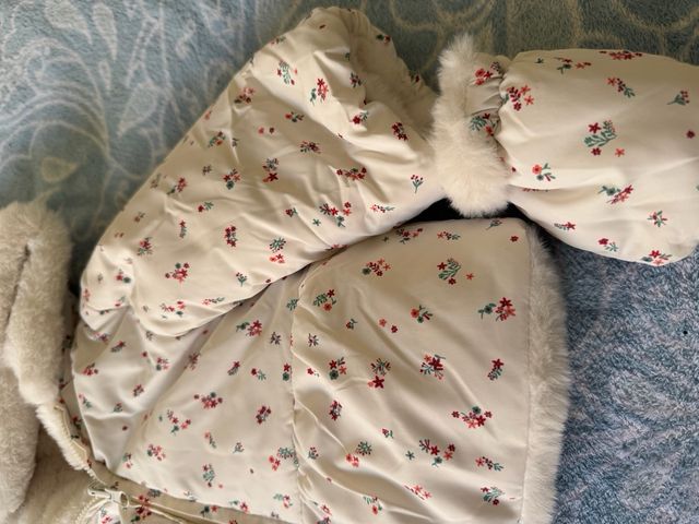 Abrigo de bebé calentito impermeable y reversible