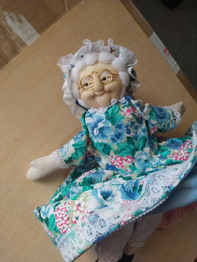 Caperucita y su abuelita