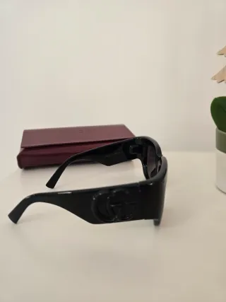 Gafas de sol Gucci negras
