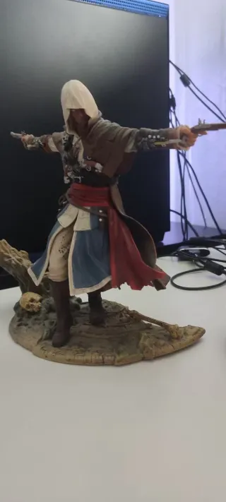 Figura Assassins Creed Black Flag + Unity PS4, +2
