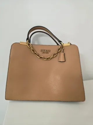 Bolso Guess Beige y Dorado