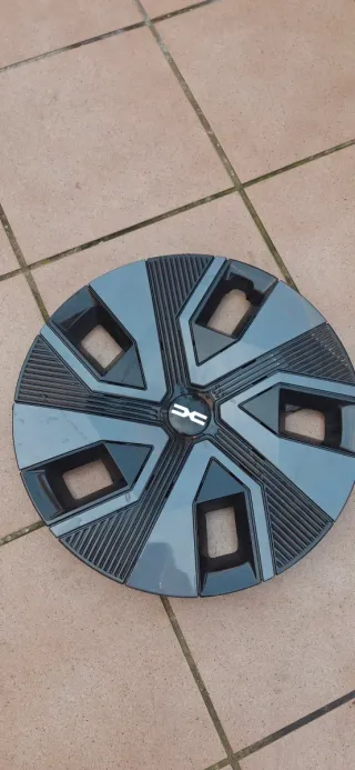 Tapacubos Dacia 16 pulgadas