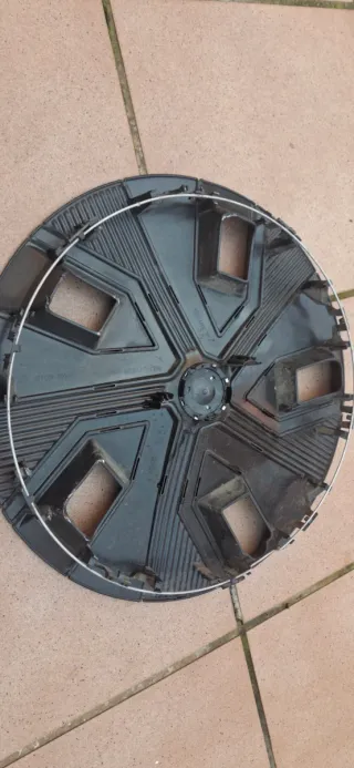 Tapacubos Dacia 16 pulgadas