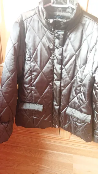 Cazadora acolchada marrón mujer