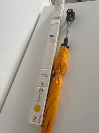 Sombrilla Bugaboo Amarilla