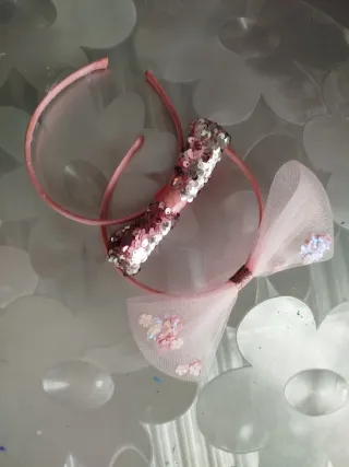 Diademas con lazos y lentejuelas