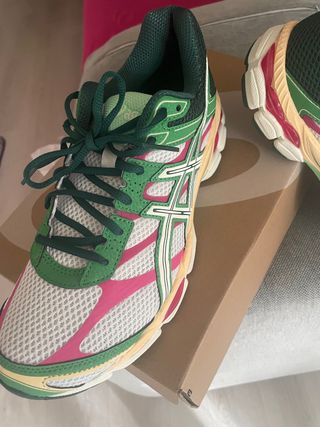 ASICS Gel-Cumulus 16 Deportivas Talla 43. 5