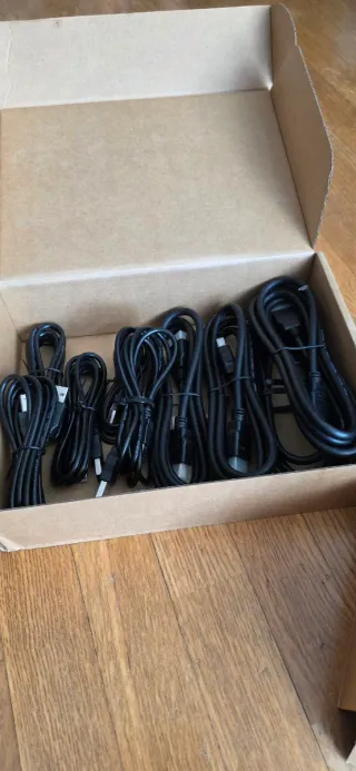 KVM Switch HDMI USB 3.0 4K@60Hz 4 Puertos