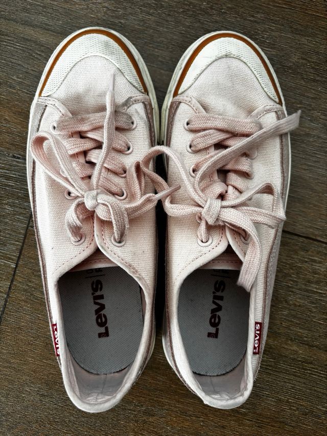 Zapatillas Levis Beige y Rosa