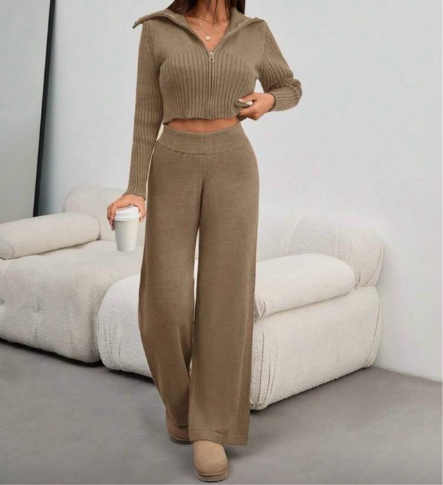 Conjunto de punto marrón