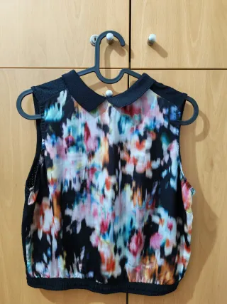Top Bershka estampado floral