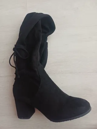 Botas mosqueteras negras tacón