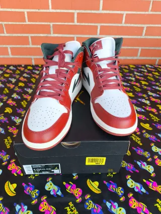 Jordan 1 Mid