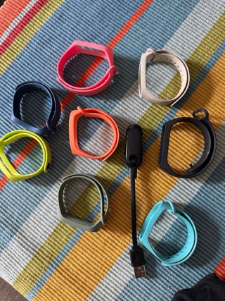 Cargador y correas para reloj inteligente