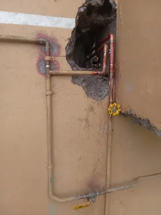 Fontanero reformas reparaciones y pintura 24 horas