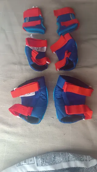 Patines ajustables niño/a y protecciones  Oxelo.