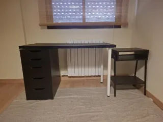 Mesa escritorio, silla y mesa auxiliar