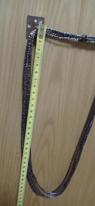 Collar plateado de crochet