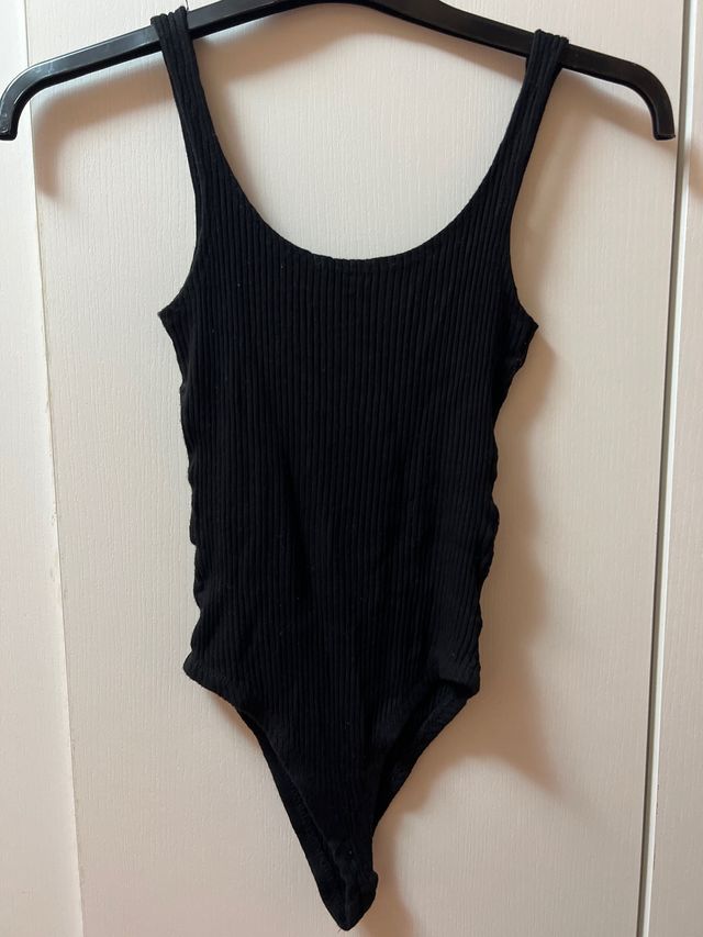 Body negro de canalé