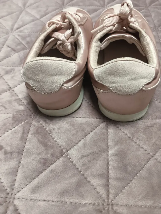 Zapatillas deportivas niña rosa