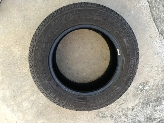 Neumático Continental Vanco 2 215/65 R16C