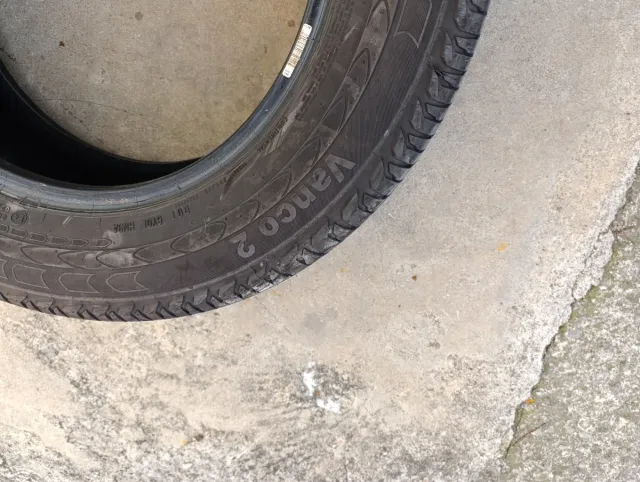 Neumático Continental Vanco 2 215/65 R16C