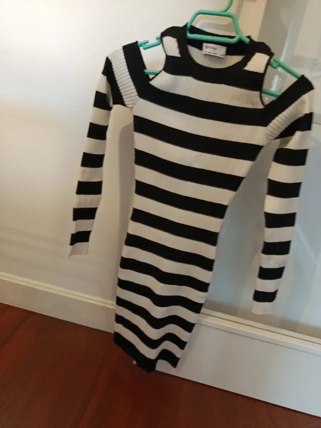 Vestido Bershka rayas blanco y negro