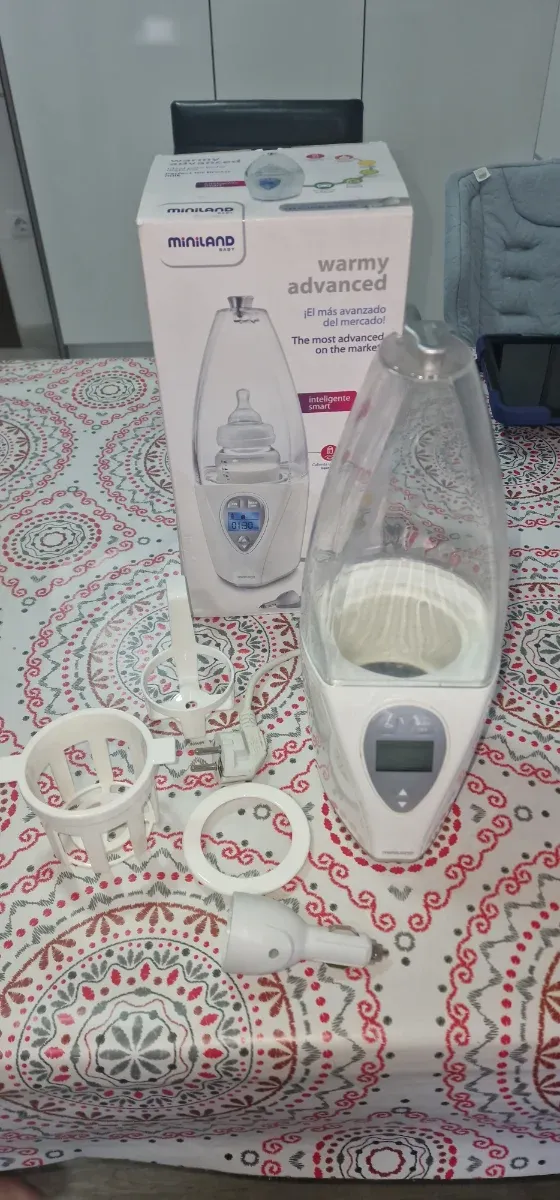 Calienta biberones Miniland con adaptador coche