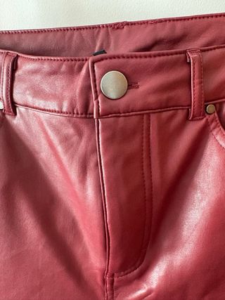 Pantalón polipiel Calzedonia Burdeos