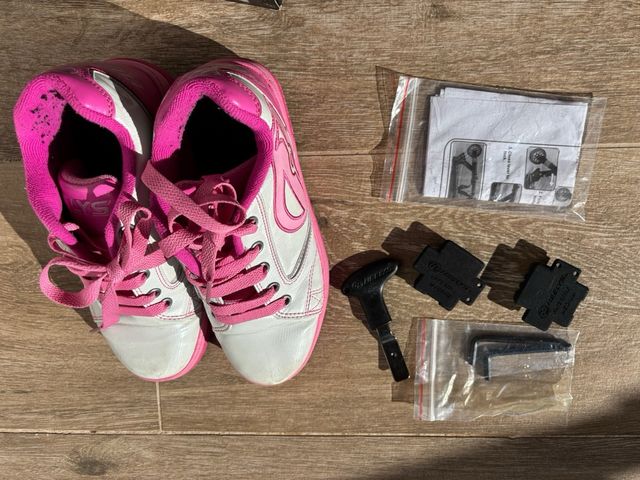 Zapatillas Heelys Talla 34 Rosa y Blanco