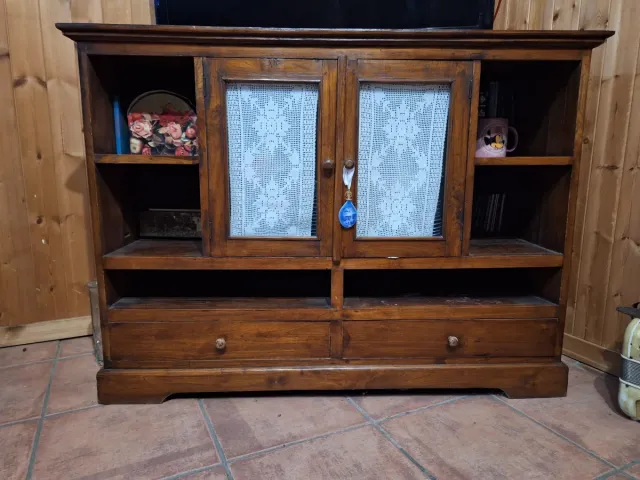 Credenza in legno massello