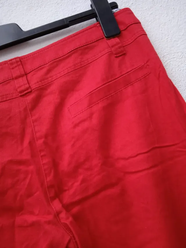 Pantalón chino rojo Talla 44