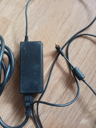 Cargador portátil negro Acer