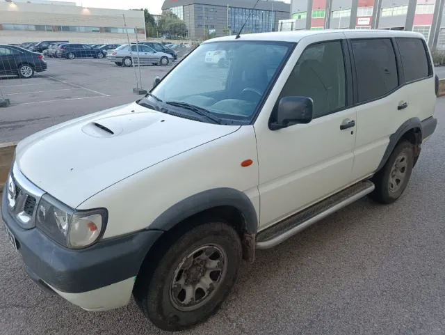 Nissan Terrano II 2004