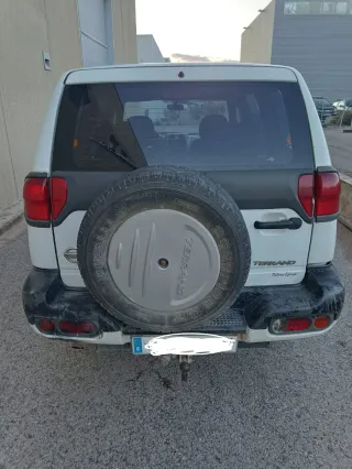 Nissan Terrano II 2004